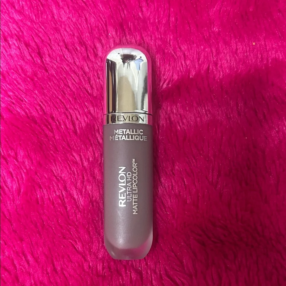 Revlon Ultra HD Matte Lipcolor - Metallic Metallicque brown